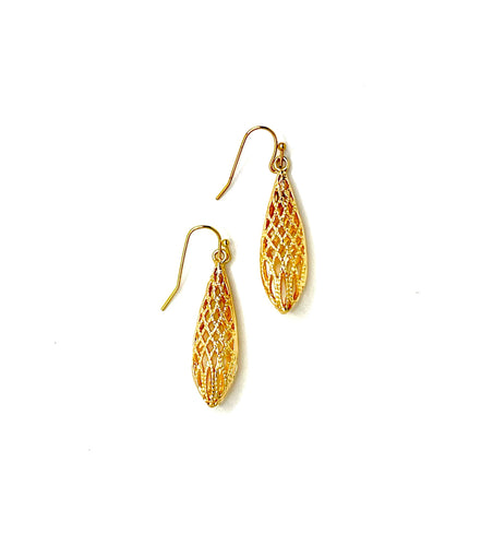 Filigree Tear Drop Earring 18k