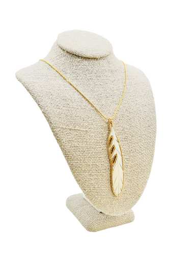 Feather Mother Of Pearl Necklace 18k