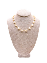 Load image into Gallery viewer, Cultured Pearl Chain Necklace 18k