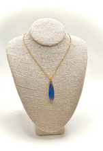 Load image into Gallery viewer, Faceted Sapphire Pendant Necklace 18k